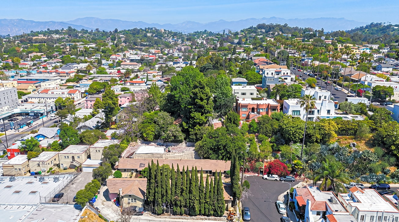 Listing banner image